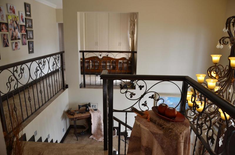 4 Bedroom Property for Sale in Hartenbos Heuwels Western Cape